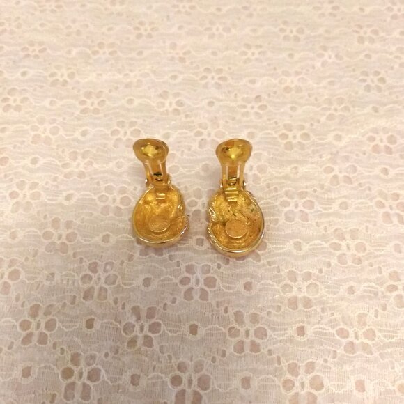 Vintage Signed Christian Dior White Clear Crystal Oval Gold Tone Clip Earrings - Picture 8 of 9